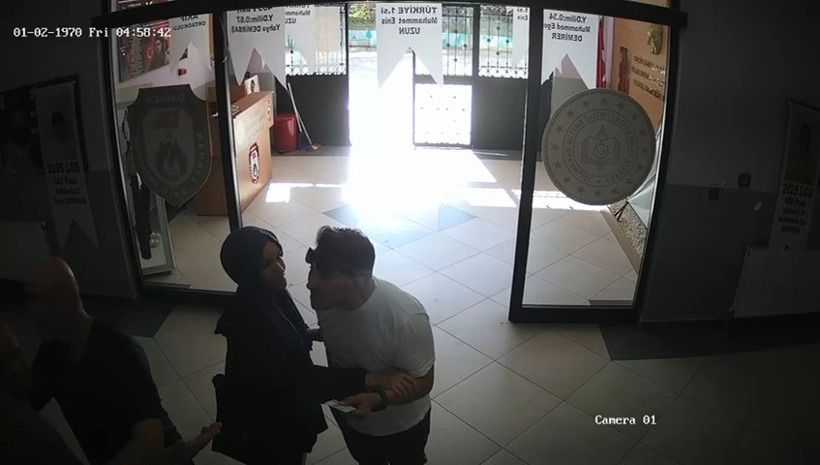Kocaeli’de veli okul idaresine bıçakla saldırdı
