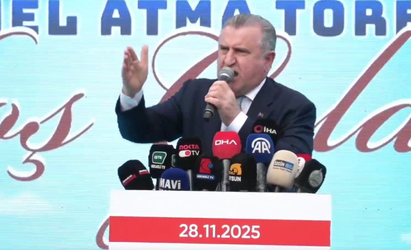 Bakan açılışa geldi, AKP'li başkanlara övgüler sıraladı