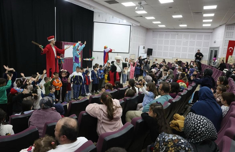 Kocaeli'de AKP'li belediye konser için bu şarkıcıları istiyor!