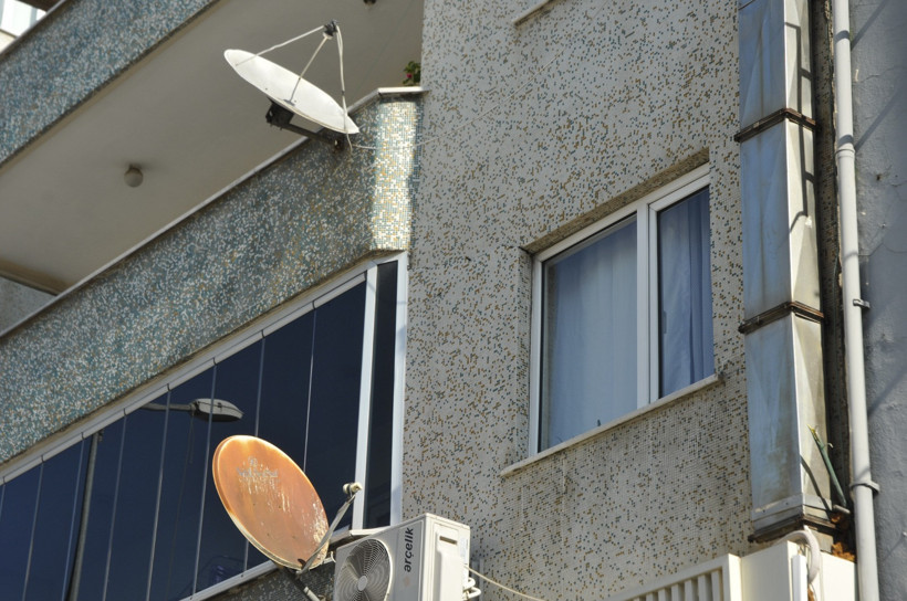 Binalardaki çatlaklar korkutuyor