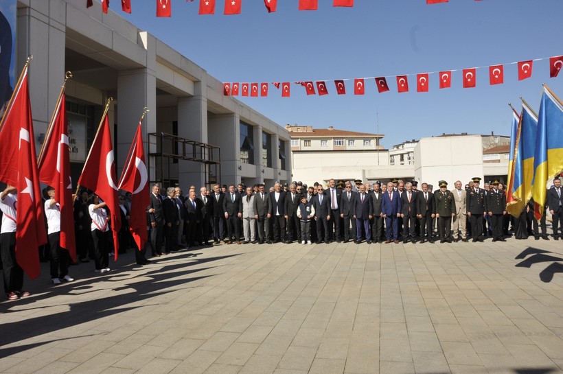 Gebze'de 19 Mayıs kutlamaları törenlerle başladı