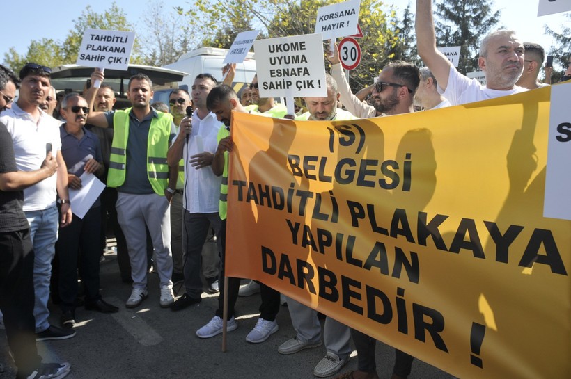 Servisçiler S Belgesi’ni protesto ettiler