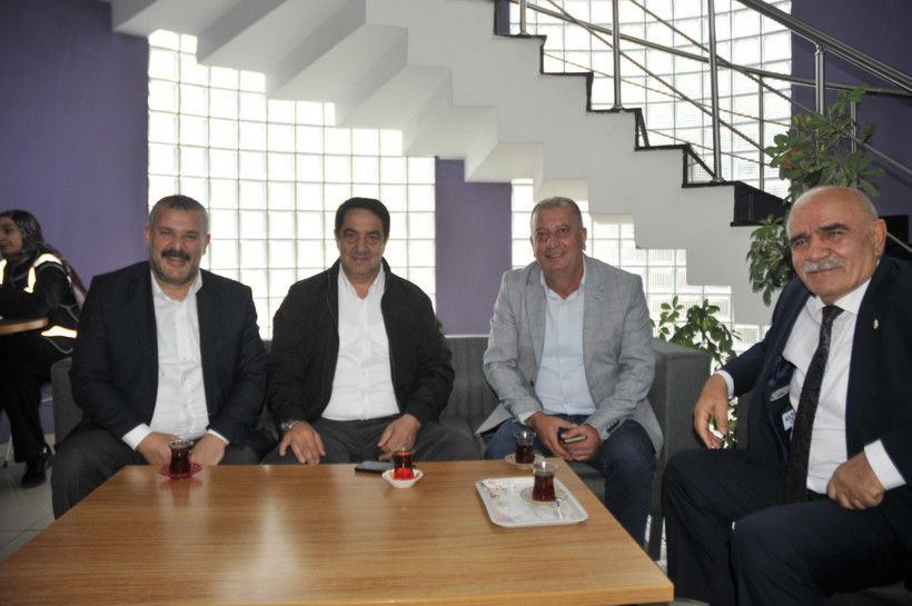 CHP Gebze’de delegeler salona gelmeye başladı