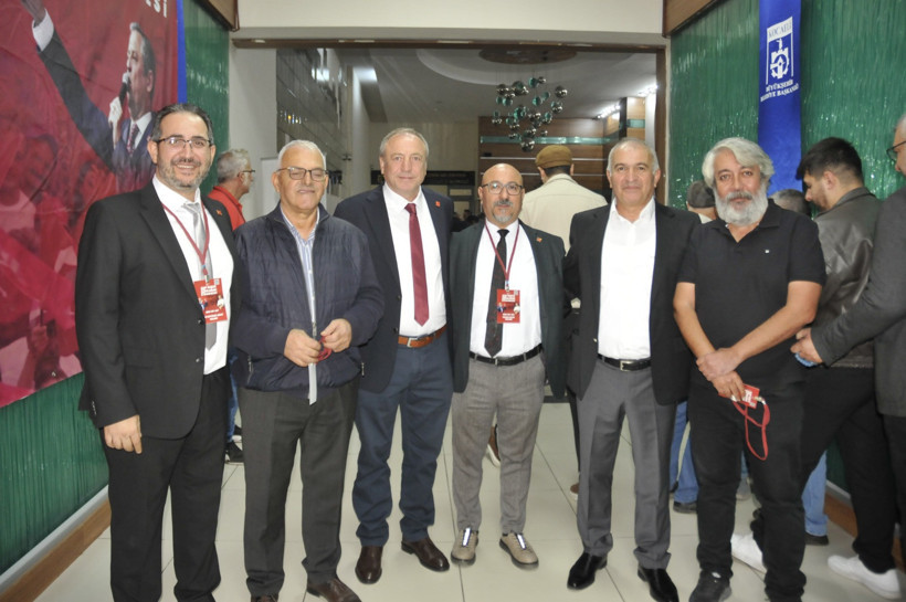 CHP Gebze’de delegeler salona gelmeye başladı