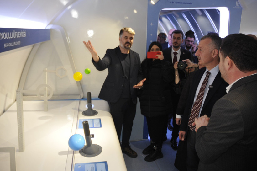 Başkan Büyükakın’dan öğrencilere: “Hepiniz icat çıkarın”