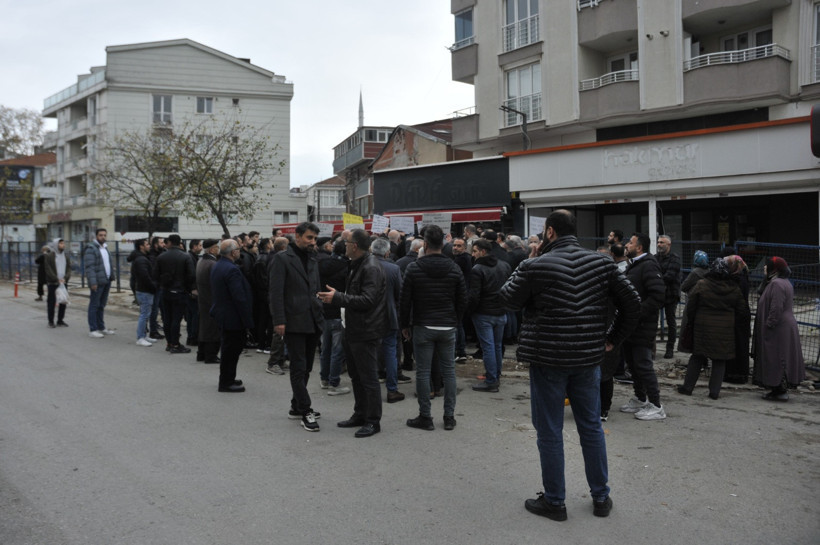 Gebze’de yıkılan apartmanın mağduriyeti sürüyor