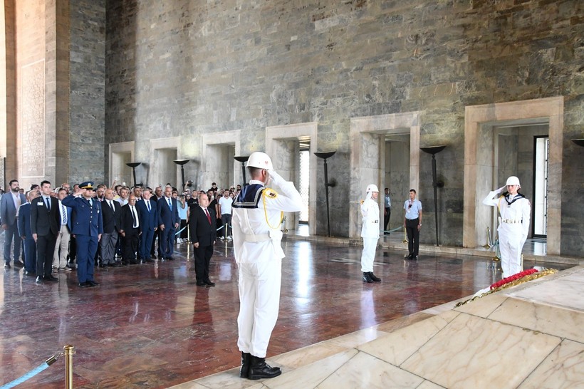 Matbaacılar Anıtkabir’de Ata’nın huzuruna çıktı
