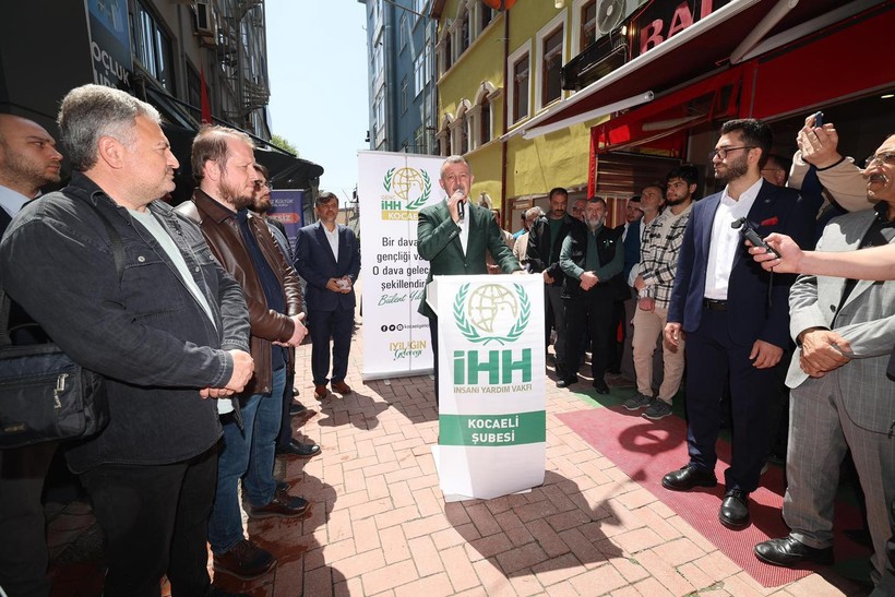 Vali, başkan, vekil kurdele kesti: İHH Kocaeli Şubesi’ne yeni hizmet binası