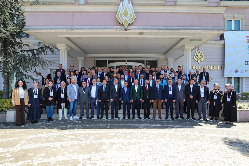 Büyükakın: Romanlar azınlık değil bu memleketin asli unsurudur