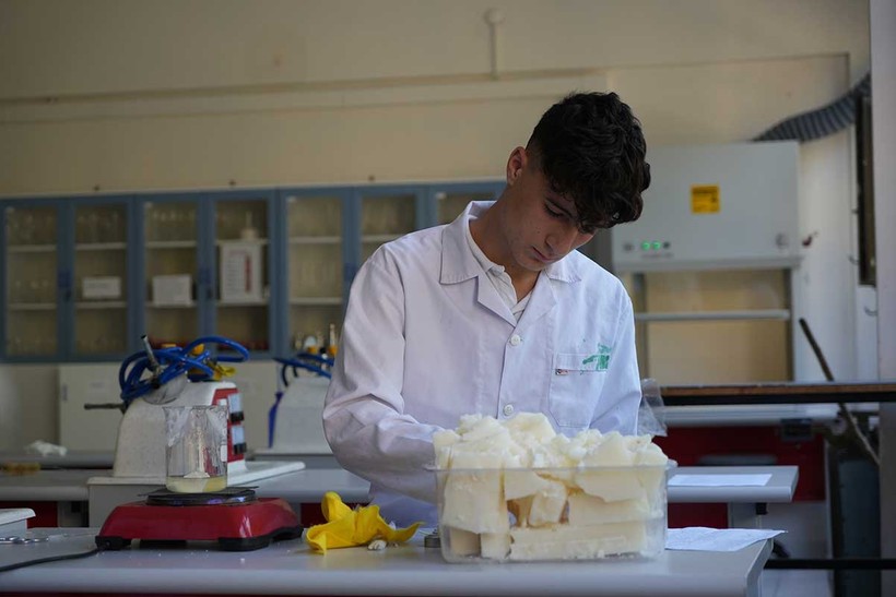 Kocaeli'de fabrika gibi lise