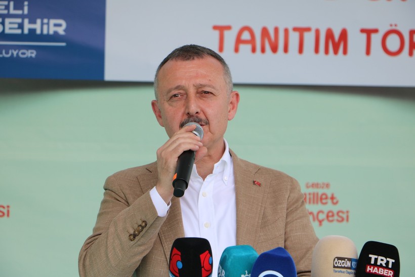 Büyükakın "bayram hediyesi" dedi: Gebze Millet Bahçesi tanıtıldı