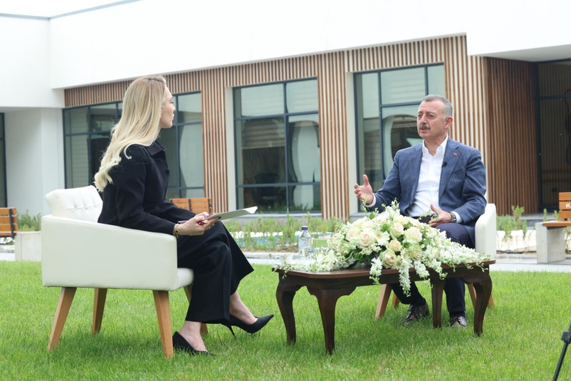 Büyükakın, Gazeteci Cansu Canan Özgen’e anlattı: Burada goncalar açsın istiyoruz