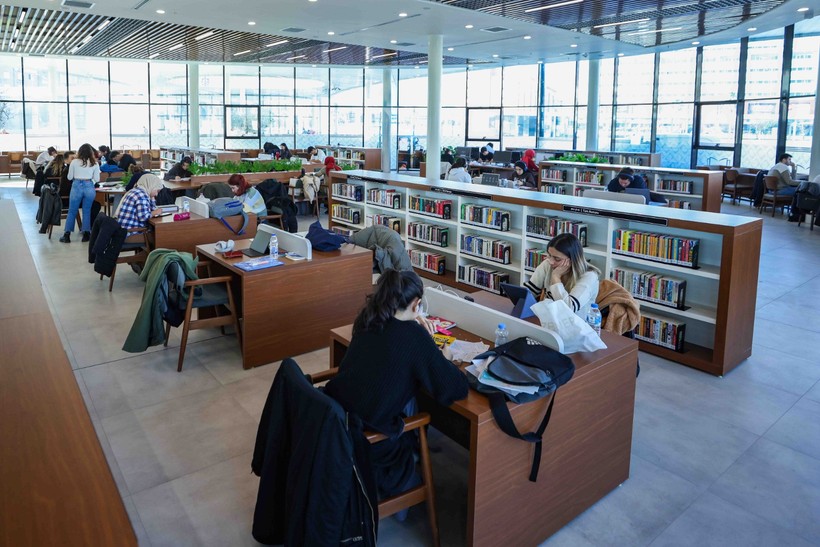 Okuyan şehir Kocaeli: 6 ilçede 8 kütüphane