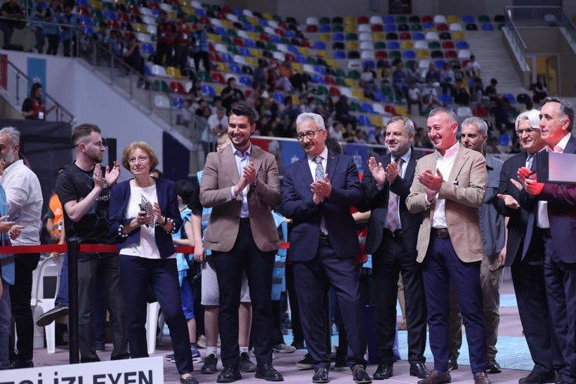 Büyükakın: Burada yükselen bir şehir görüyorum
