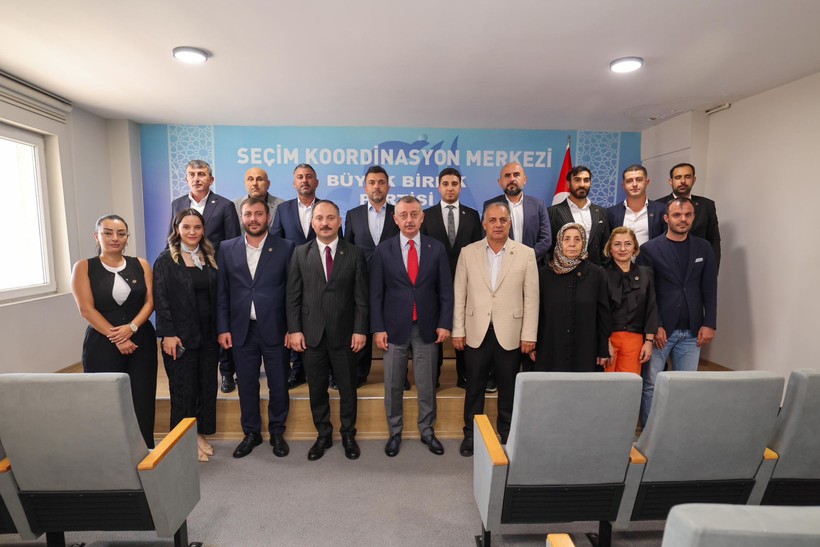Büyükakın'dan ittifak ortağına ziyaret