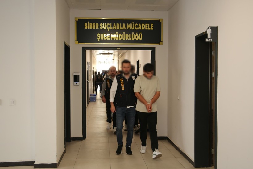 Kocaeli’de kripto vurgunu operasyonu: Çok sayıda gözaltı