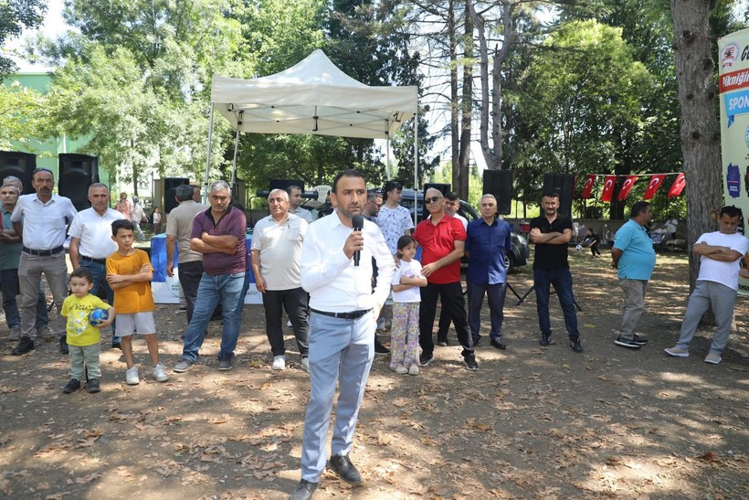 Günebakanlılar, Seka Kamp'ta coştu