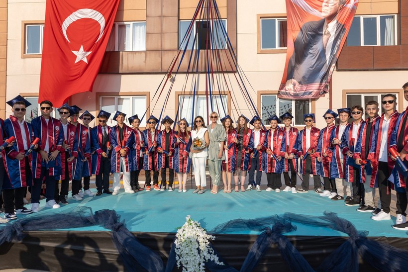 KOTO Teknik koleji yeni mezunlarını verdi