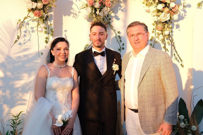 Murat Aydoğdu’yu yalnız bırakmadılar: AKP’li başkan nikah kıydı, genel başkan şahit oldu