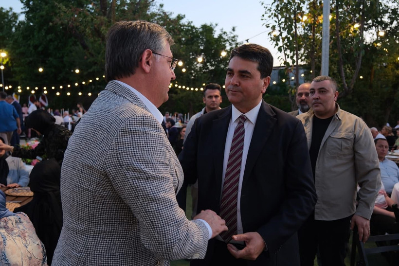Murat Aydoğdu’yu yalnız bırakmadılar: AKP’li başkan nikah kıydı, genel başkan şahit oldu