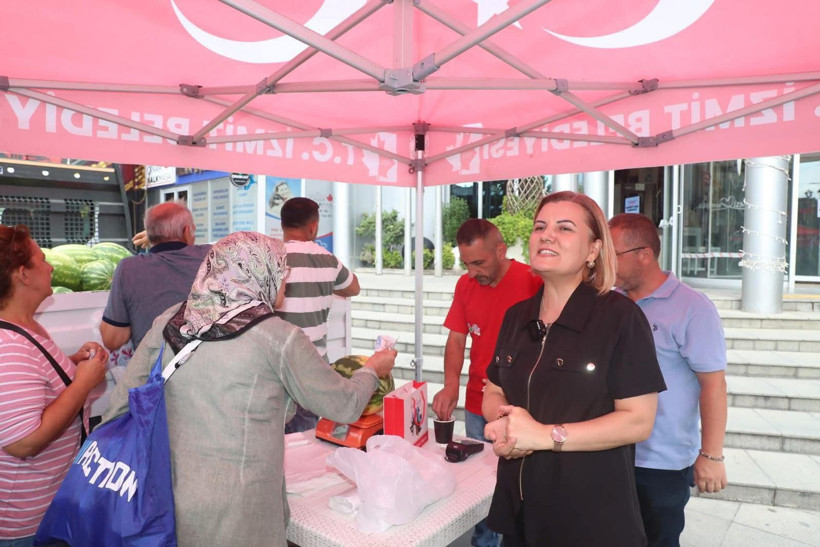 İzmit Belediyesi, belediye önünde ucuz karpuz satacak