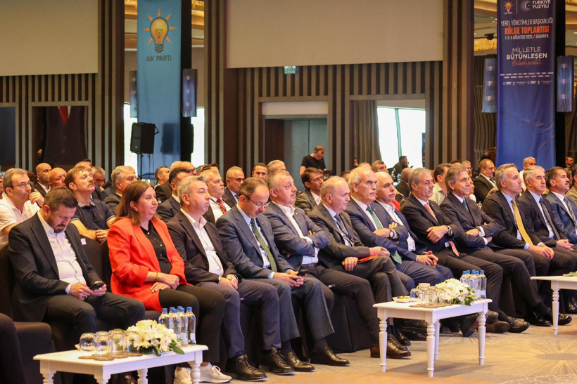 AKP’de başkanlar eğitime alındı
