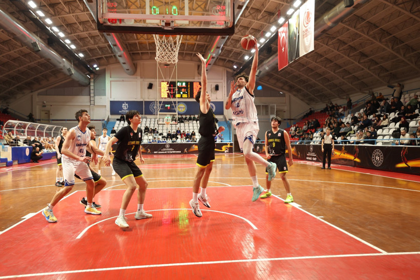Basketbol’da Kağıtspor yeniden 1. Lig’de