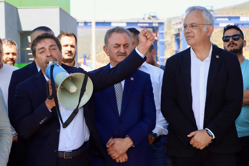 CHP tam kadro Gübretaş'ta işçinin yanında