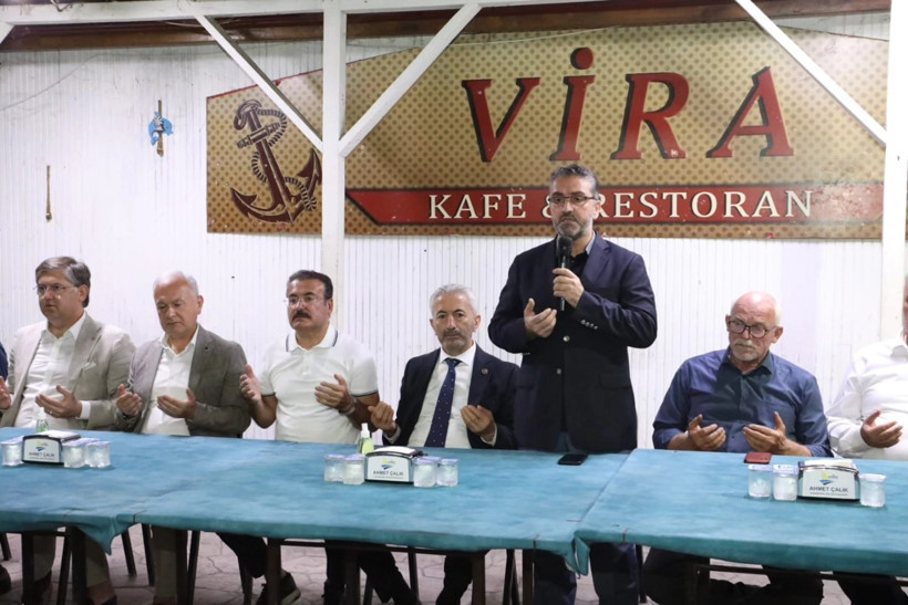 İzmit Belediyesi Ahmet Çalık’ın ev sahipliğindeki törende önlük dağıttı