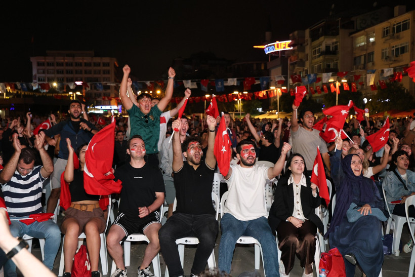 Kent Meydanı'nda final heyecanı