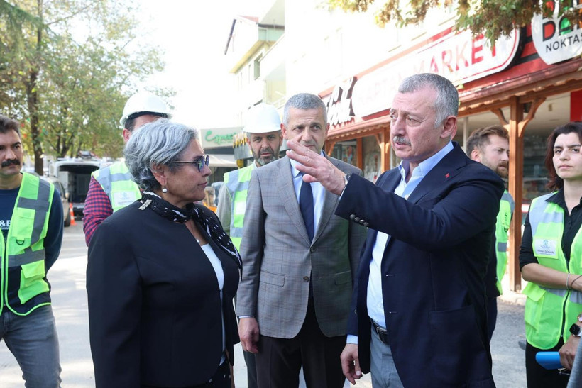 Başkan Büyükakın: “Kocaeli’nin 270 noktasında eş zamanlı çalışıyoruz”