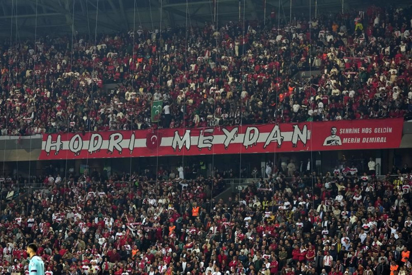 Kocaelispor taraftarına 'milli maç' ödülü