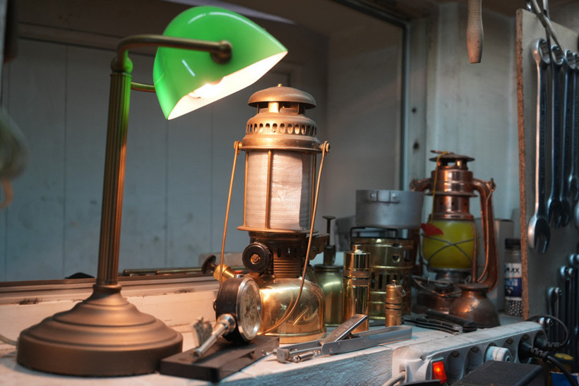 Kocaeli’deki 10 metrekarelik atölyesinden Türkiye'ye ulaşıyor