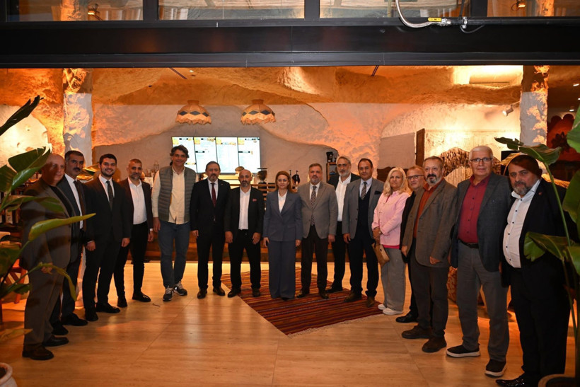 El Argentina kalabalık bir açılışla hizmete açıldı