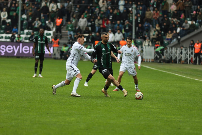 Hakem b&ouml;yle istedi: Kocaelispor hakeme yenildi 1-0