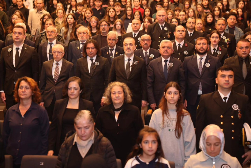 87'nci yıl... Kocaeli Valiliği'nin Atatürk anması herkesi duygulandırdı