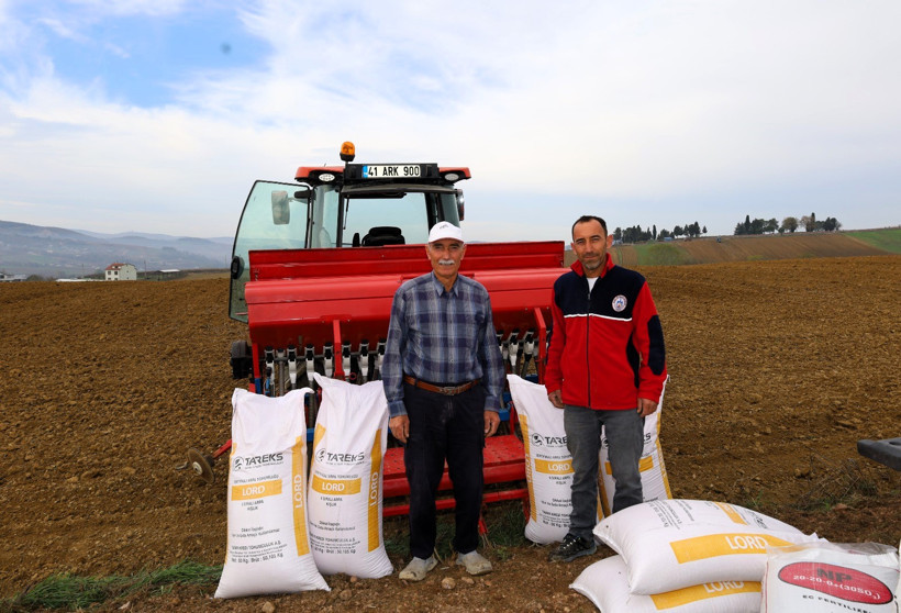 Büyükşehir’den üreticiye dev tohum desteği