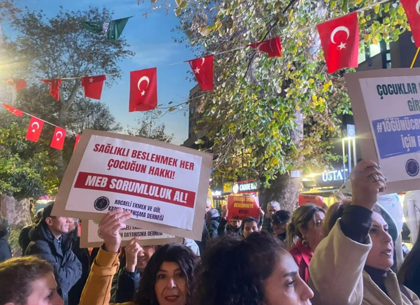 Okullarda çocuklar için bir öğün ücretsiz yemek istediler