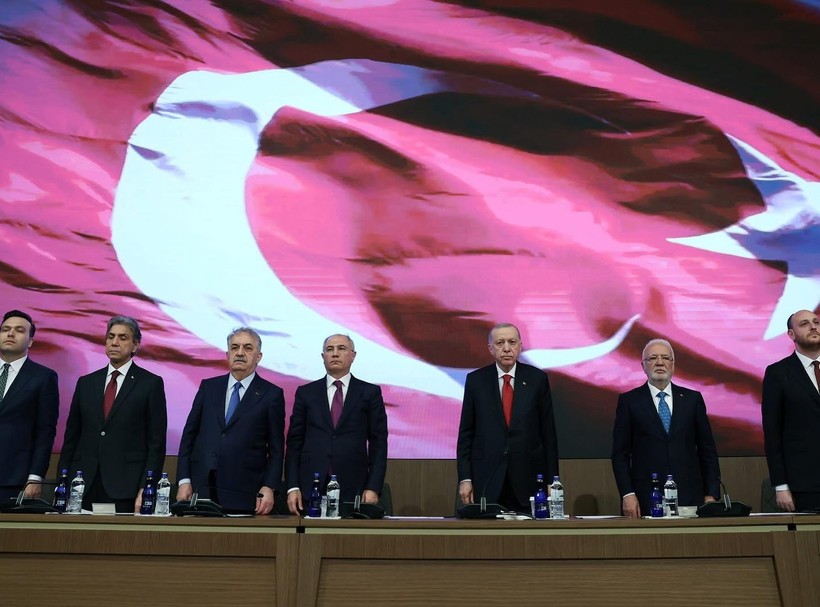 AKP’li başkanlar Ankara’dan mesaj verdi: Yola devam!