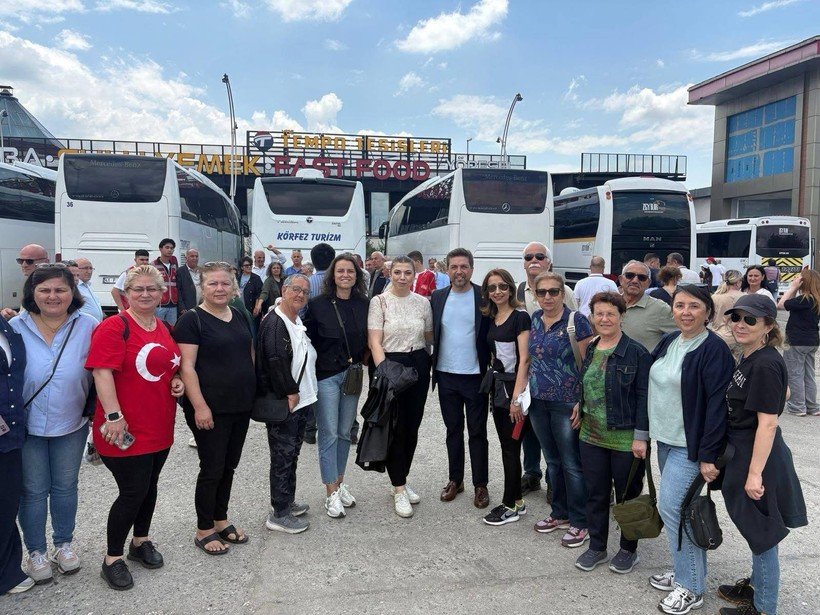 Özel’in Düzce mitingine Kocaeli’den destek