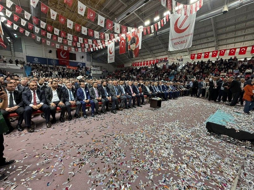 Yeniden Refah’ta Ahmet Emre Aydın seçilmiş başkan