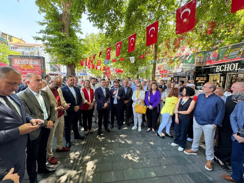 CHP’de vekilsiz bayramlaşma
