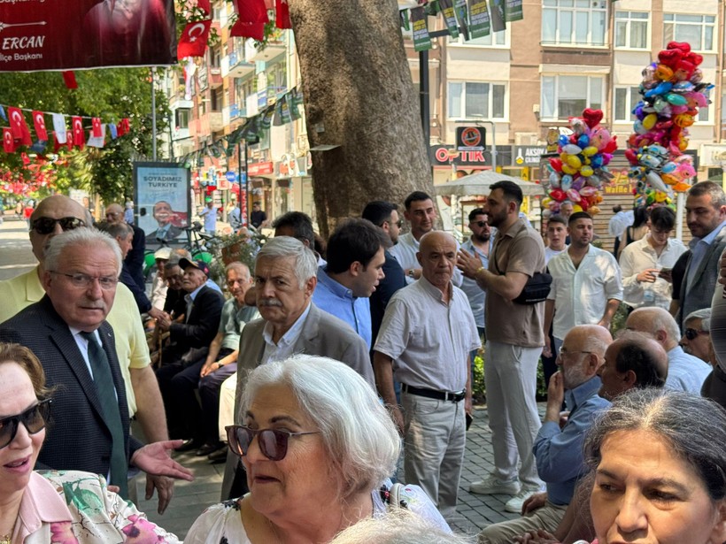 CHP’de vekilsiz bayramlaşma