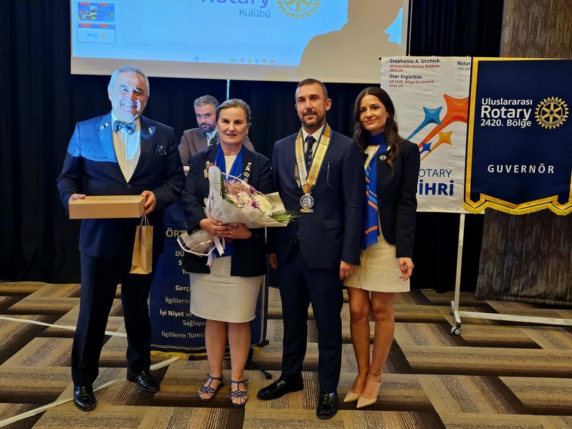 İzmit Rotary’de başkan değişti