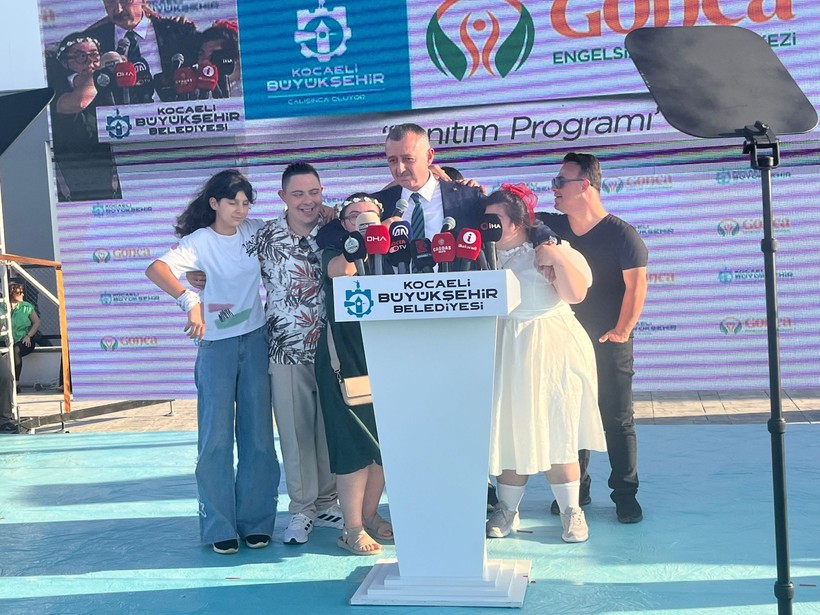 Büyükakın açılışta STK’lara seslendi: Siz gönüllü olun biz destek olalım