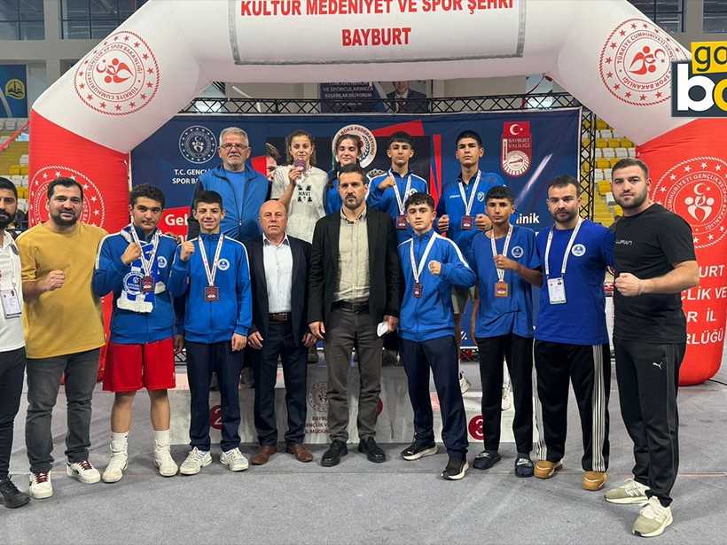 Kocaeli, Bayburt’ta zirveye yumruk attı: 10 madalya ile Türkiye şampiyonu oldu