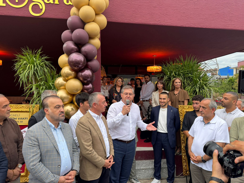 Protokol bu açılışa akın etti, İzmit’e iddialı mekan: Mplus Garden