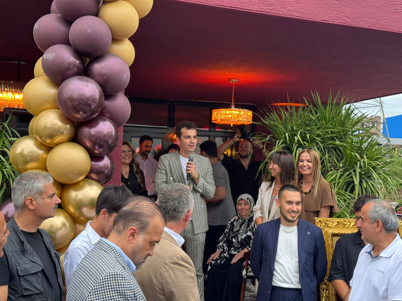 Protokol bu açılışa akın etti, İzmit’e iddialı mekan: Mplus Garden