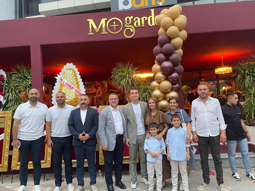 Protokol bu açılışa akın etti, İzmit’e iddialı mekan: Mplus Garden