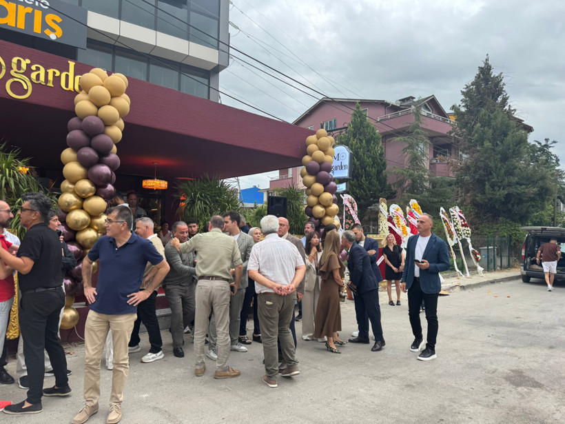 Protokol bu açılışa akın etti, İzmit’e iddialı mekan: Mplus Garden